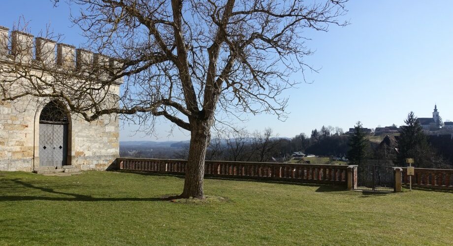 Schloss Seggau Glockenturm und Frauenberg Schloss Seggau Glockenturm und Frauenberg